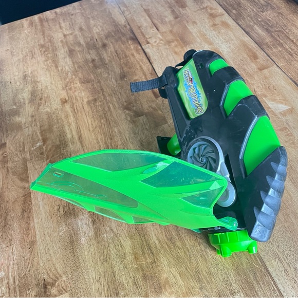 Shield Blaster Shield 2000 vintage water gun - Picture 1 of 6
